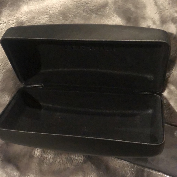 Versace glasses case - Picture 3 of 3